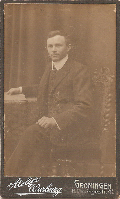 Karel Reker
              <br/>
              Uit nalatenschap Nijhuis & Reker (P. Suidman), 1909